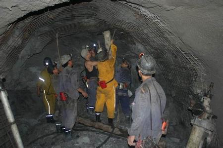 阳朔工程爆破中的危险因素分析以及应对工程爆破危险的措施